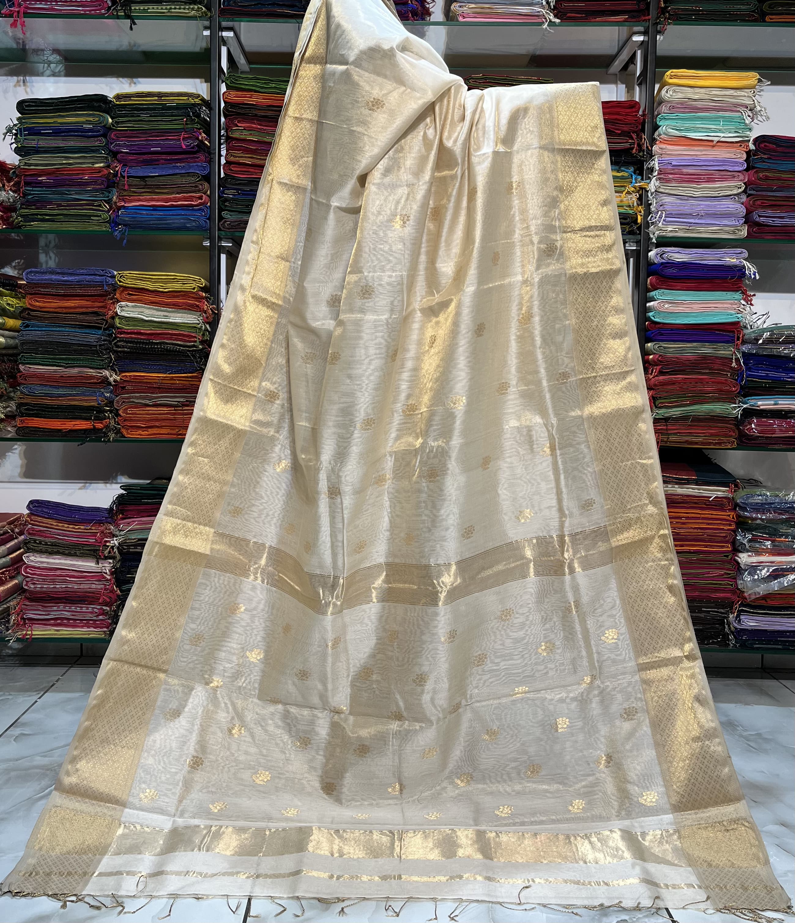 Maheshwari Buti Saree – Pure Handloom Silk